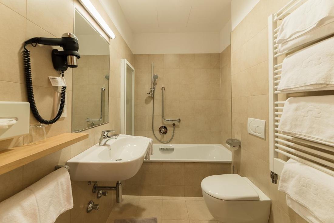 Hotel Stiegl Scala Bolzano Camera foto